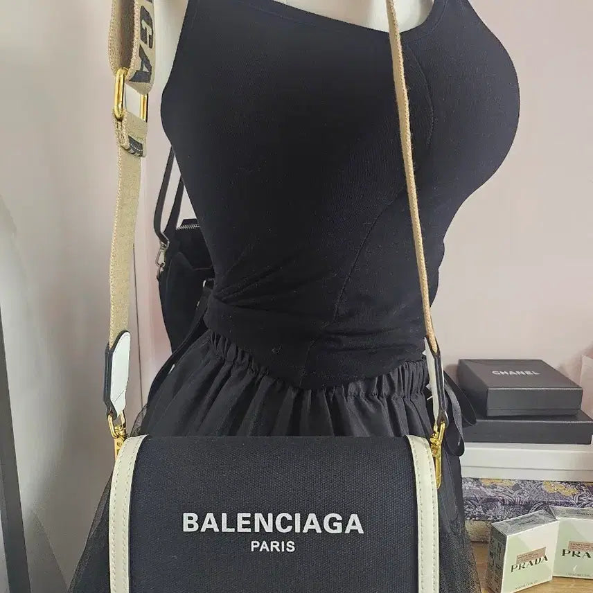 [BUNJANG] Balenciaga Canvas Crossbody Bag / 원가정리)새상품, 캔버스 크로스백