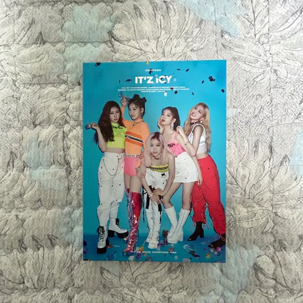 [BUNJANG] ITZY IT'z ICY Album IT'z Ver. Photobook Only / 있지 ITZY IT'z ICY 앨범 IT'Z ver.