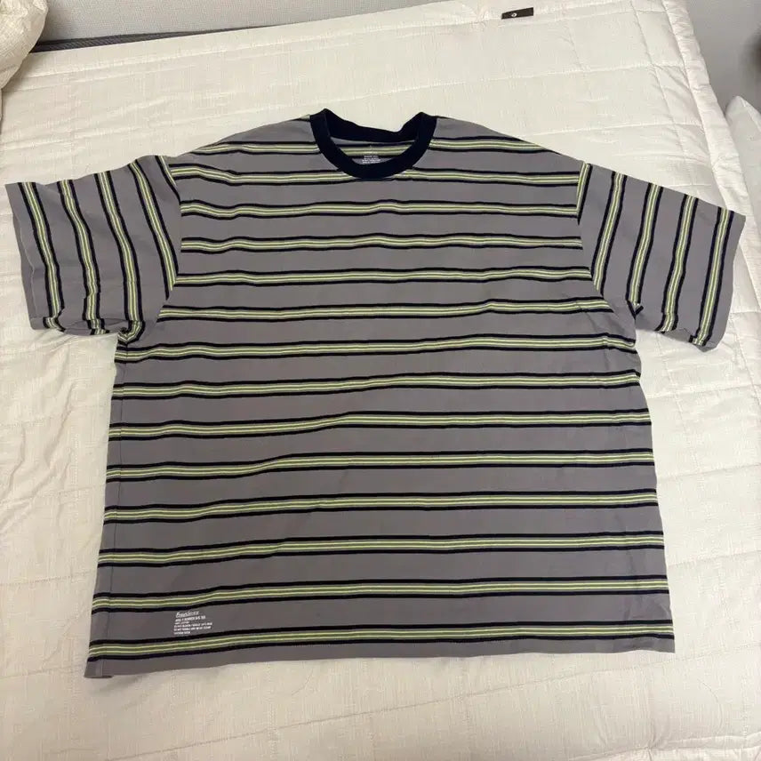 [BUNJANG] Fresh Service Border T-Shirt L Size / 프레쉬서비스 보더티 L사이즈 105