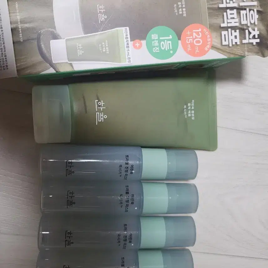 [BUNJANG] Hanyul Pure Artemisia Deep Cleansing Foam & Calming Mist Set / 한율 어린쑥 피지흡착 쑥떡팩폼 120ml + 트러블 진정 미스트 120m