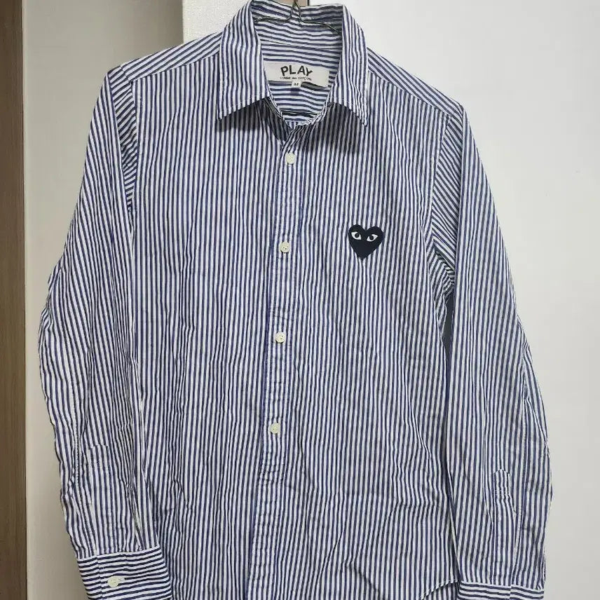 [BUNJANG] Comme des Garçons PLAY Striped Long Sleeve Shirt Blue Women's / 꼼데가르송 플레이 블랙와펜 긴팔 스트라이프 (블루/여성)
