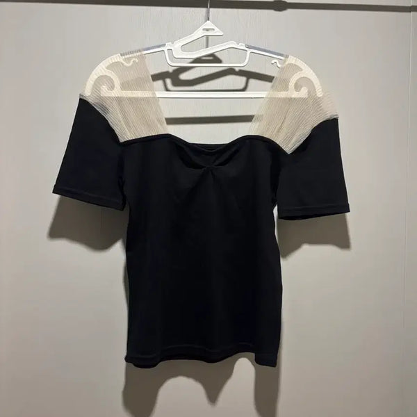 [BUNJANG] Black See-Through Detail T-Shirt / 새상품 블랙 시스루 포인트 티셔츠