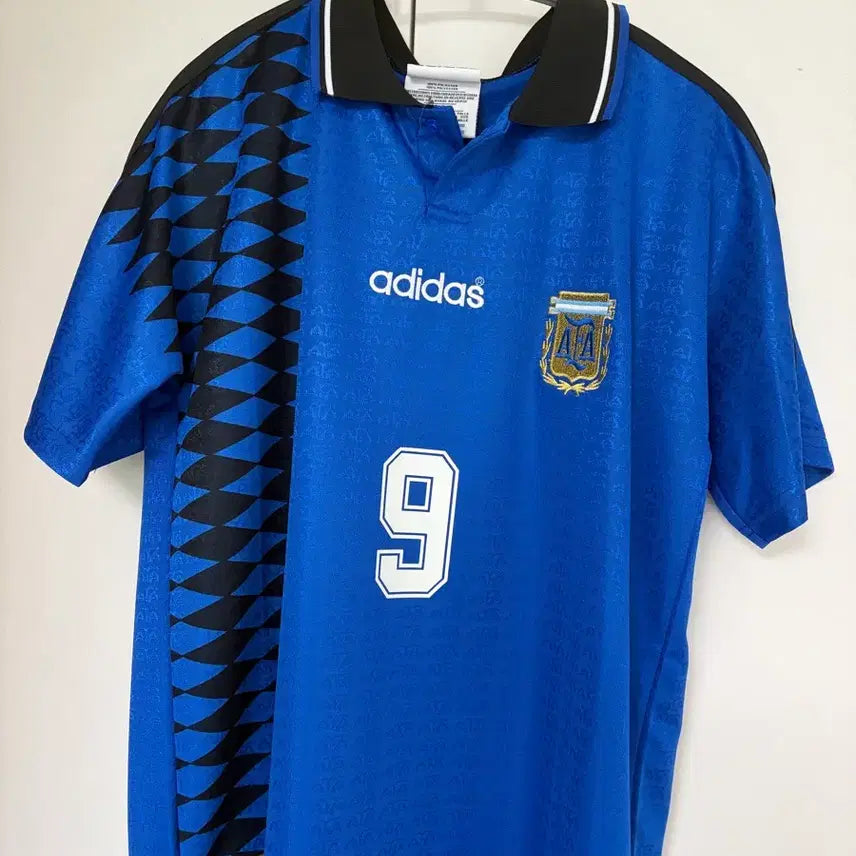 [BUNJANG] Argentina Gabriel Batistuta Replica Jersey (Size M) / 아르헨티나 바티스투타 유니폼 M 새상품