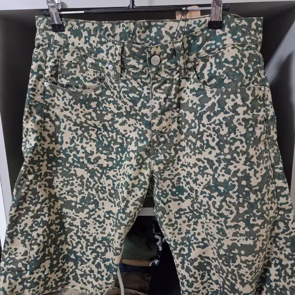 [BUNJANG] Carhartt Camouflage Cargo Shorts / 칼하트  반바지 카모플라쥬