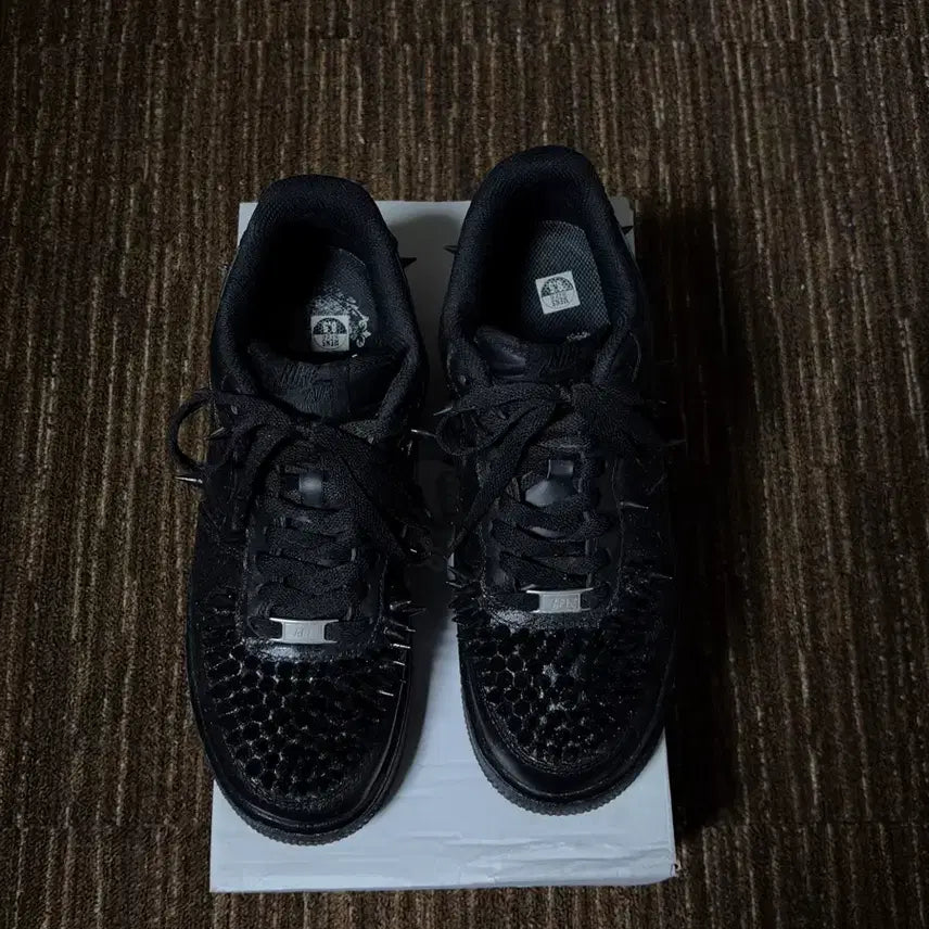 [BUNJANG] Nike Air Force 1 '07 Black Custom Sneakers / Nike 에어포스 1 07 black custom 265