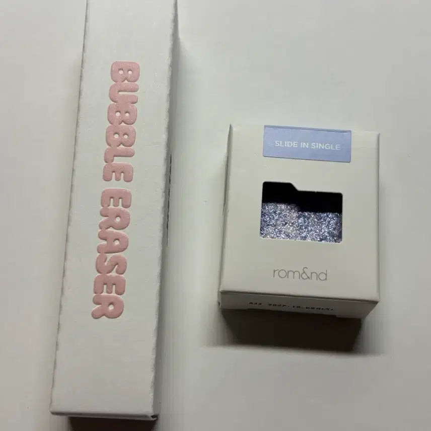 [BUNJANG] Glee Bubble Eraser & Rom&e Slide In Single Shadow G06 Cloud Bundle Set / 글맆 버블 이레이저+롬앤 슬라이드 인 싱글 섀도우 G06 구름 일괄 판매