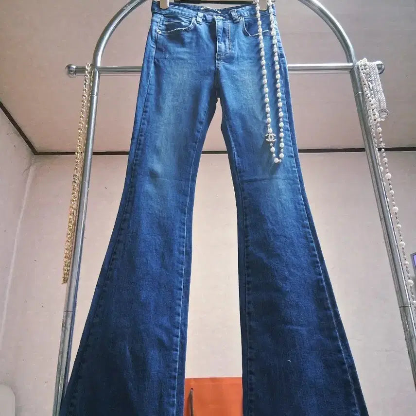 [BUNJANG] CLOU-O Washed Bootcut Jeans / CLOU-O 워싱 부츠컷 청바지 새옷