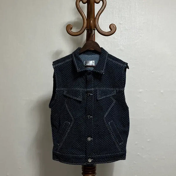 [BUNJANG] Wooving Punching Denim Vest (Navy) / Wooving 우빙 펀칭 대님 베스트 (네이비)