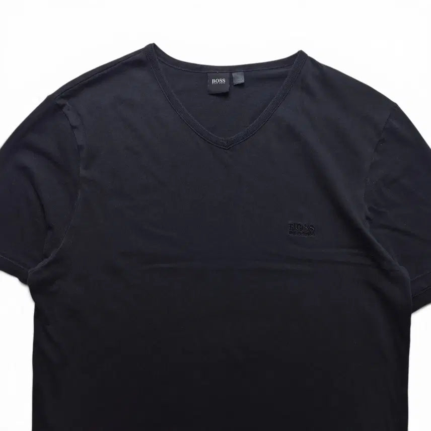 [BUNJANG] Hugo Boss V-Neck T-Shirt Black Logo Embroidery / [3일간 20%할인] [L] 휴고보스 V넥 티셔츠