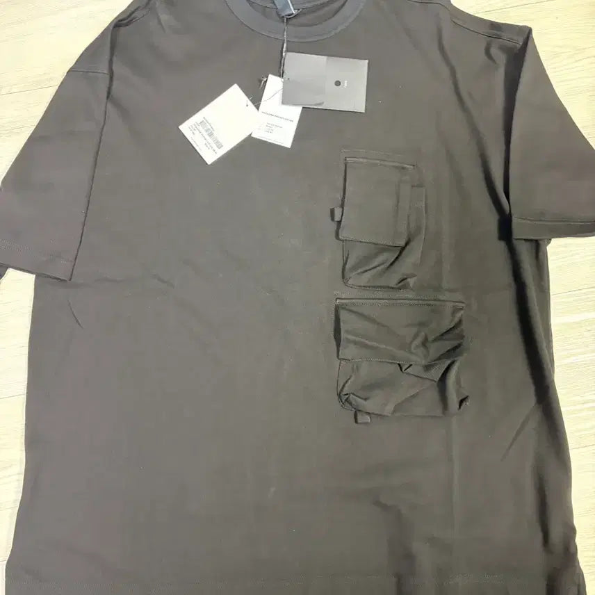 [BUNJANG] Moif Magazine Pocket Tee Black / (새상품) 모이프 매거진 포켓티 2사이즈 블랙