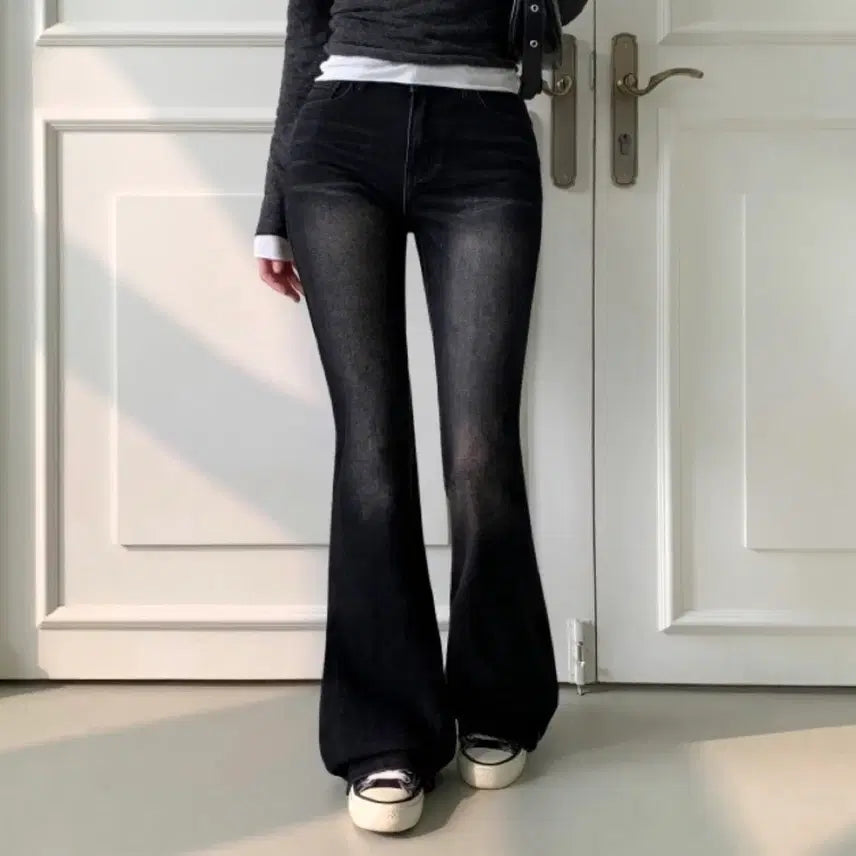 [BUNJANG] Vintage Wash Bootcut Denim Pants with Hip Pad / 골반패드 빈티지워싱 부츠컷 데님팬츠