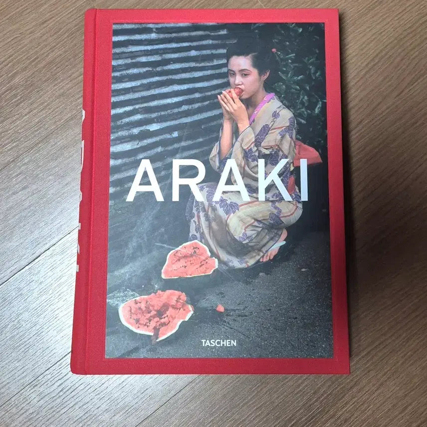 [BUNJANG] Nobuyoshi Araki Large Format Photography Book by Taschen / 아라키 노부요시 대형 사진집 팝니다.