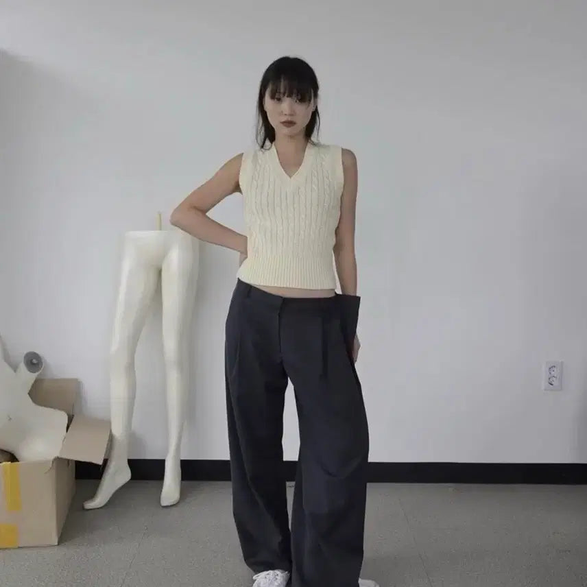 [BUNJANG] EONGSS Unbalanced Slacks (Charcoal) / 에옹쓰 STTS 언발란스 슬랙스