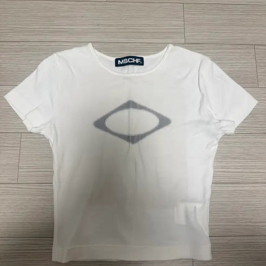 [BUNJANG] Mischief Rhombus Blur Crop T-Shirt White / 미스치프 롬버스 블러 크롭 티셔츠 화이트