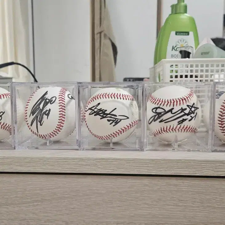 [BUNJANG] Kia Tigers Signed Baseball Collection - 2012 Official Ball / 기아타이거즈 윤석민 김진우 앤써니르루 헨리소사 싸인볼