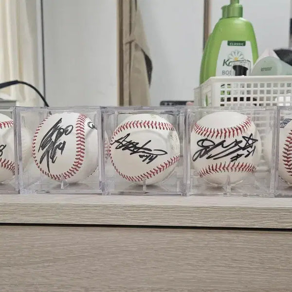 [BUNJANG] Kia Tigers Signed Baseball Collection - 2012 Official Ball / 기아타이거즈 윤석민 김진우 앤써니르루 헨리소사 싸인볼