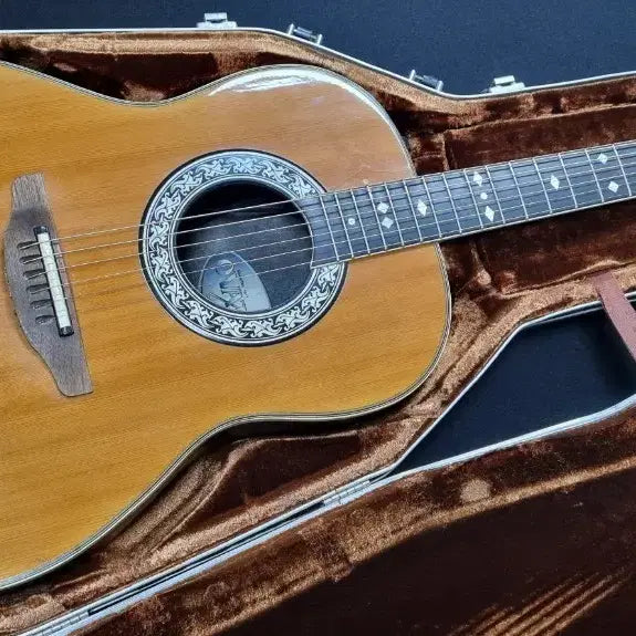 [BUNJANG] Ovation 1617 Legend USA Vintage Acoustic Guitar / 미제 오베이션 기타 NO.1617 레전드