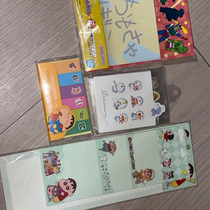 [BUNJANG] Crayon Shin-chan & Doraemon Memo Pad Set / 짱구 도라에몽 메모지 세트