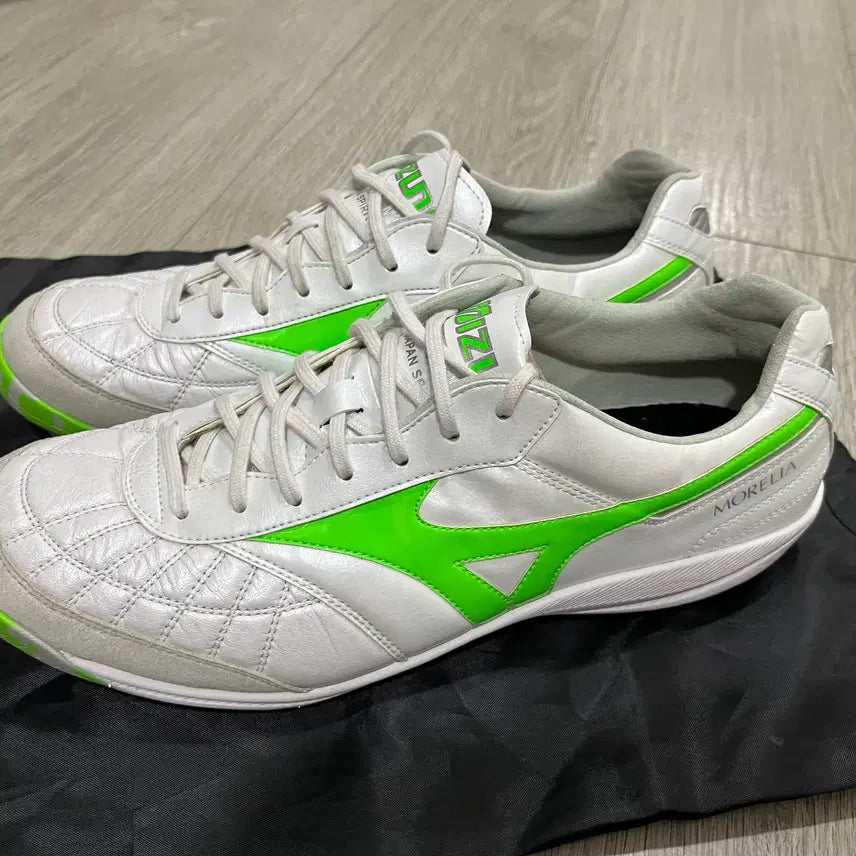 [BUNJANG] Mizuno Morelia Sala JPN TF Football Boots (275) / 일본산 미즈노 모렐리아 살라 JPN TF [275] 풋살화