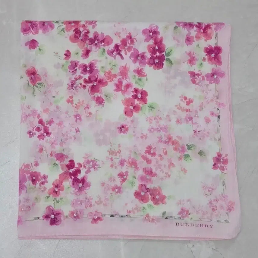 [BUNJANG] Burberry Flower Silk Scarf / 버버리 플라워 쁘띠스카프 손수건