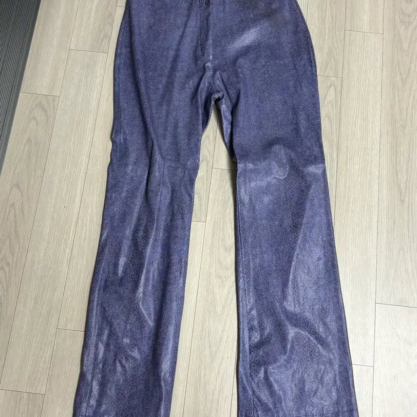 [BUNJANG] Purple Leather Python Pattern Pants / 레더 퍼플 파이톤 팬츠