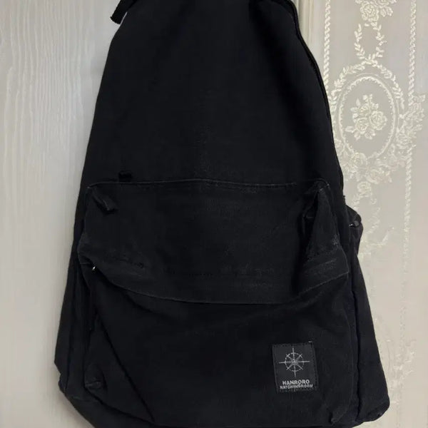 [BUNJANG] HanloLo Hatching Room Collaboration Backpack / 한로로 해칭룸 백팩
