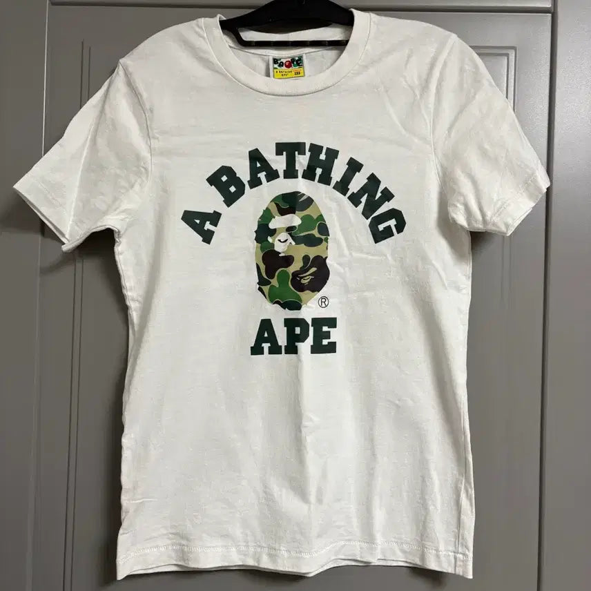 [BUNJANG] BAPE Women's Half Sleeve T-Shirt (2XS) / [2XS] 우먼 베이프 반팔티
