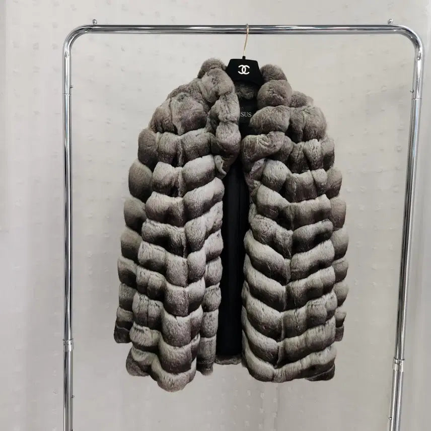 [BUNJANG] Real Chinchilla Fur Coat (Damaged) / 하자있는 리얼 친칠라 모피 코트