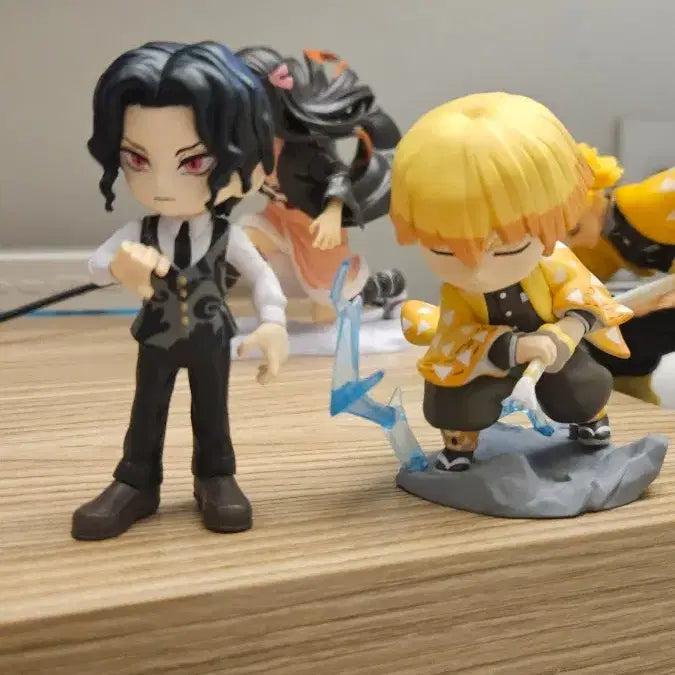 [BUNJANG] Demon Slayer Muzan & Zenitsu Figure Set / 귀멸의 칼날 피규어 무잔 젠이츠