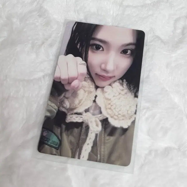 [BUNJANG] HAWT TO HAWT JIWOO The Chase KMS Photocard / 하츠투하츠 하투하 지우 더체이스 kms 포카 양도 판매