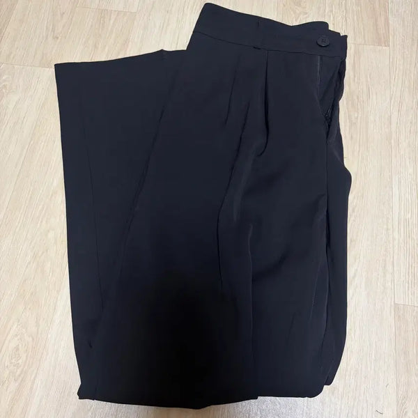 [BUNJANG] VINTHEVIBE Black Slacks / 지그재그 빈트더빈 슬랙스