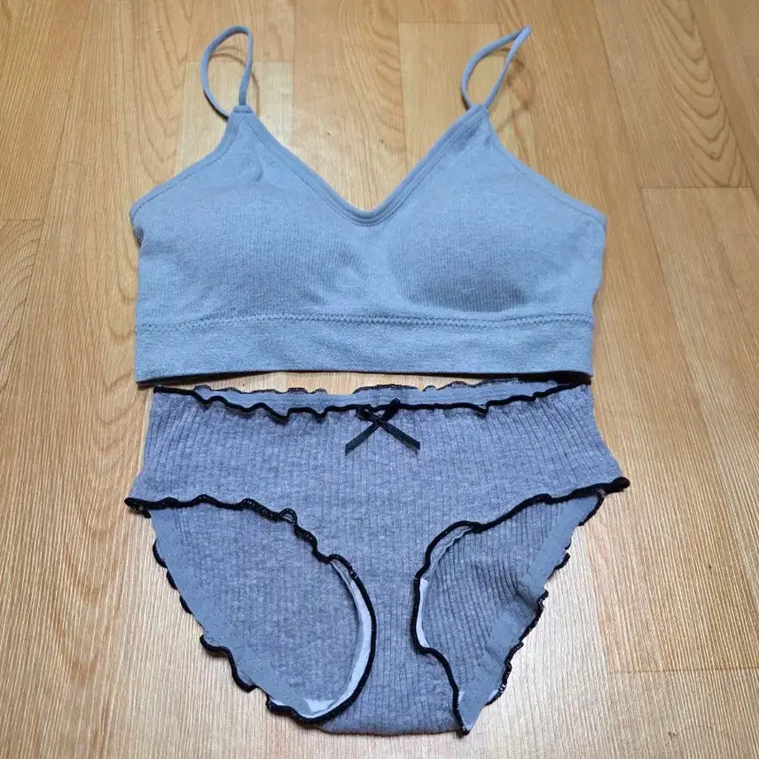 [BUNJANG] Tank Top Grey Panty Set / 탱크탑 그레이 팬티 세트 여자 여성 중고 속옷 07142