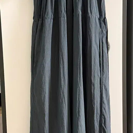 [BUNJANG] Venet Shirring Maxi Dress (Gray) / 베뉴엣 셔링 맥시 원피스 (그레이)