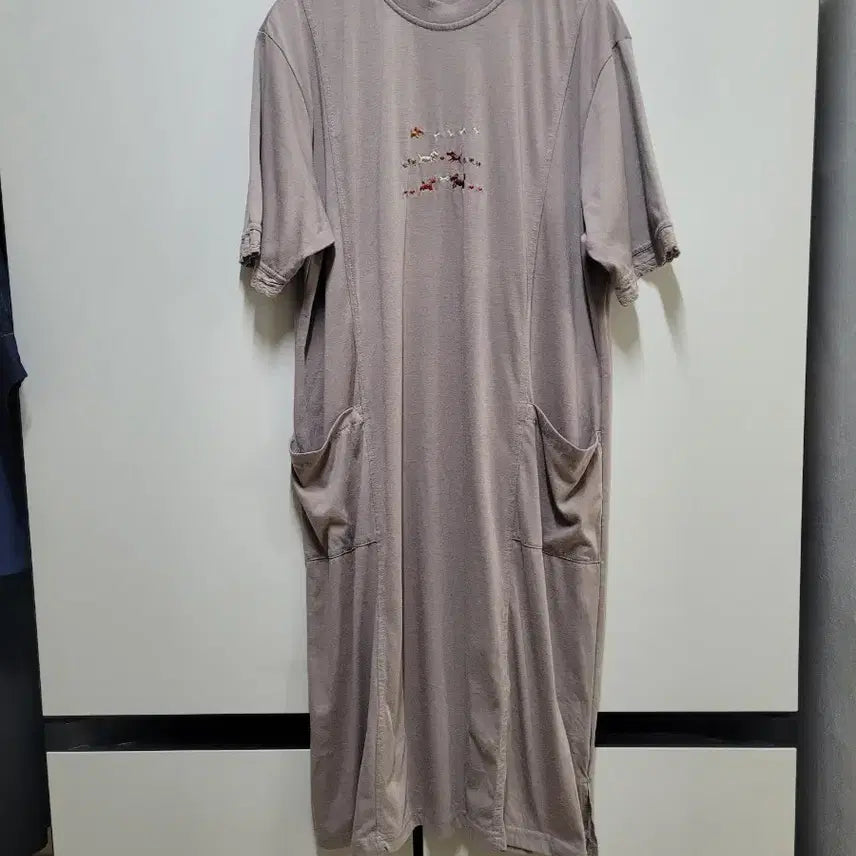 [BUNJANG] Embroidered Short Sleeve Cotton Dress (One Size) / 자수 반팔 면원피스(프리)