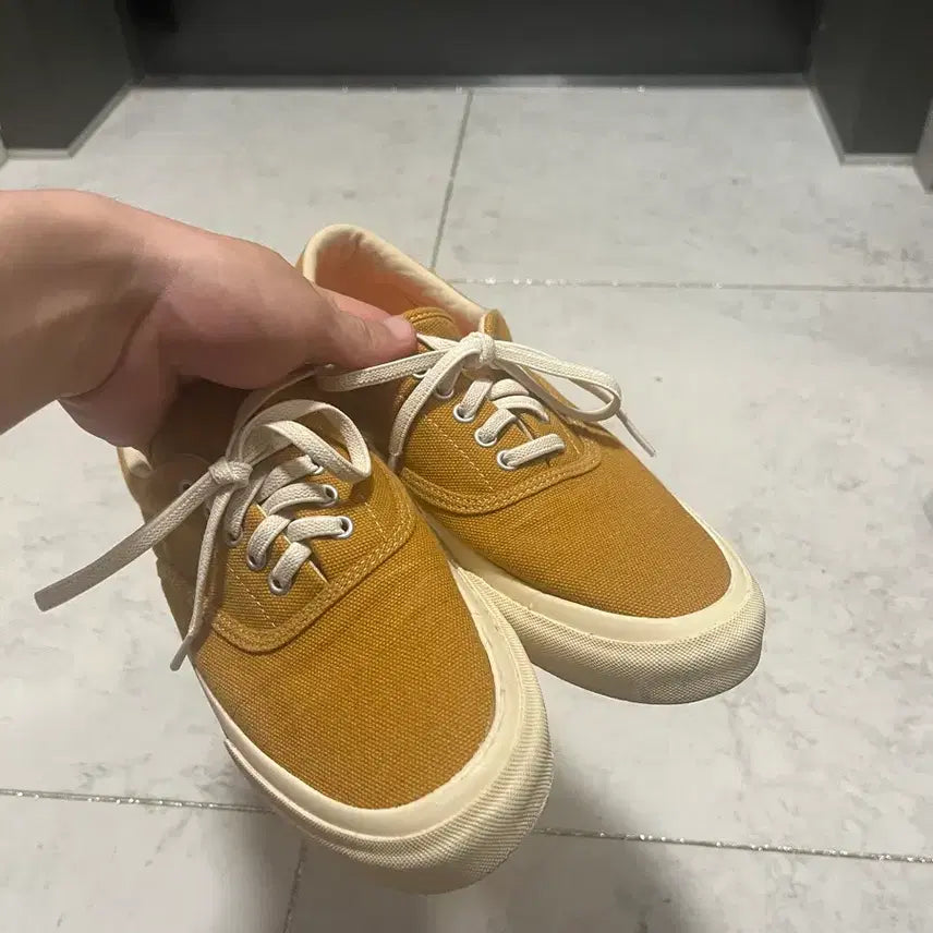 [BUNJANG] Catchball Mustard Canvas Sneakers Size 260 / 캐치볼 머스터드 260