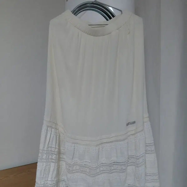 [BUNJANG] Thursday Island White Lace Frill Long Skirt / 써스데이아일랜드 치마 65  29까지?