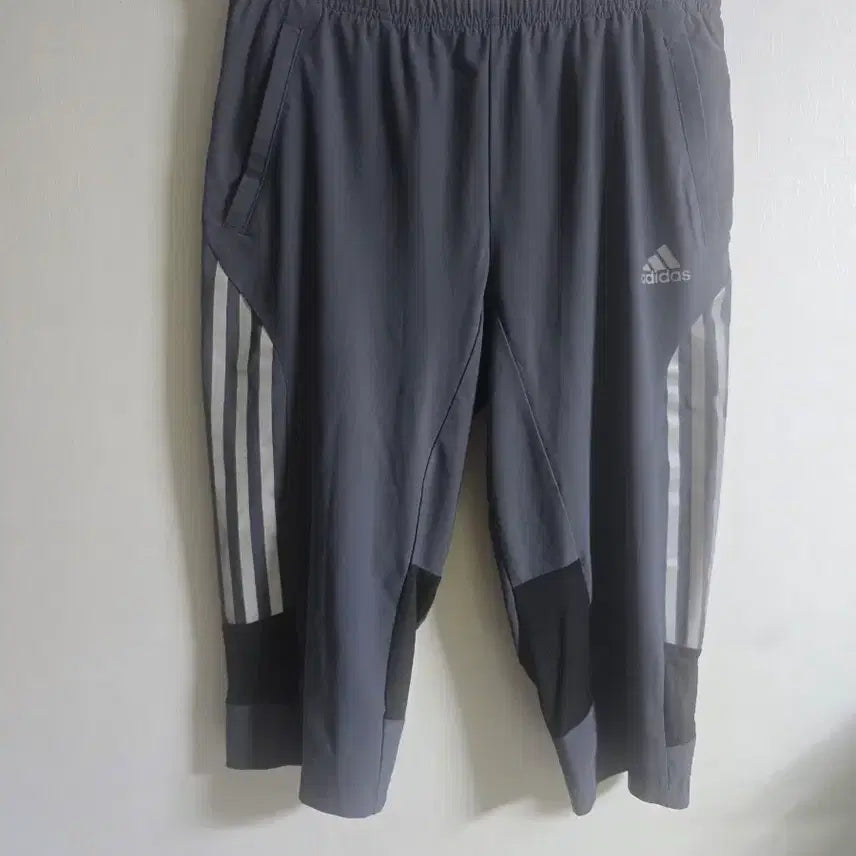 [BUNJANG] Adidas 7/8 Training Pants Gray Size 95 / 아디다스  7부 팬츠  95사이즈