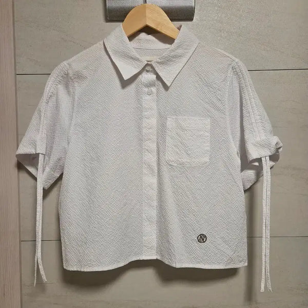 [BUNJANG] Kirsh Seersucker Crop Shirt Size 1 (55) / 키르시 시어서커 크롭셔츠 55