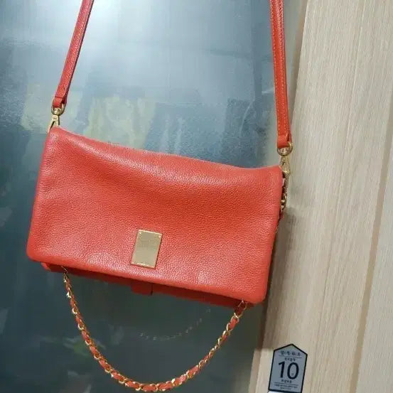 [BUNJANG] Couronne Leather Cross Shoulder Bag / 쿠론 가죽 크로스 숄더백