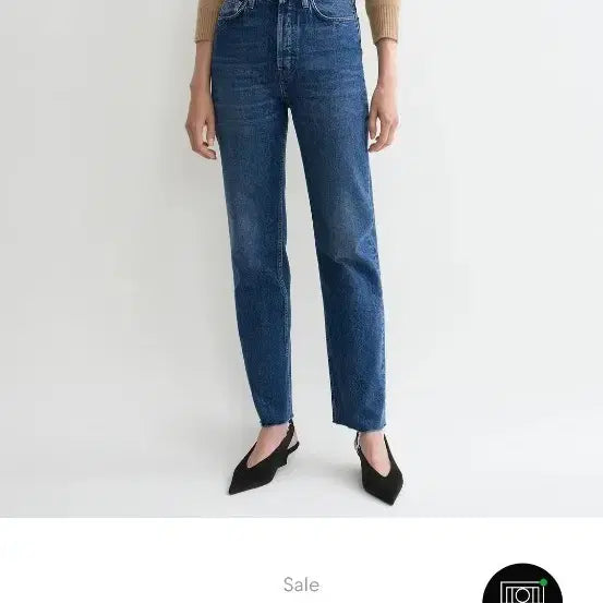 [BUNJANG] Toteme Classic Cut Mid Blue Denim Jeans / 토템 클래식 컷 데님 미드 블루(상태 매우 좋음)