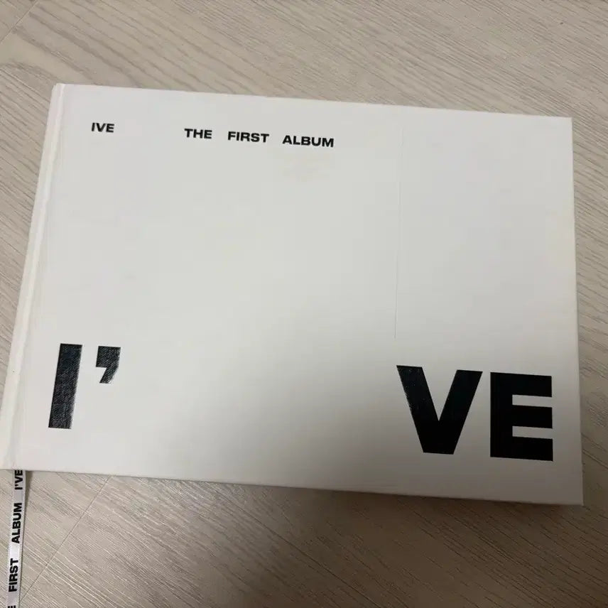 [BUNJANG] IVE Regular Album Vol. 1 IVE Special Ver. / 아이브 정규1집 앨범 IVE 스페셜ver