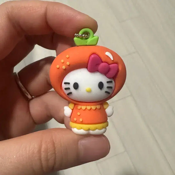 [BUNJANG] Tangerine Hello Kitty Rubber Keychain Gacha / 귤 키티 고무 키링 가챠