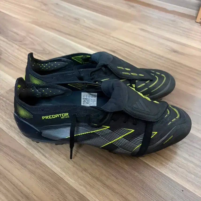 [BUNJANG] Adidas Predator Football Boots Black Yellow / 아디다스 프레데터 축구화 블랙 옐로우