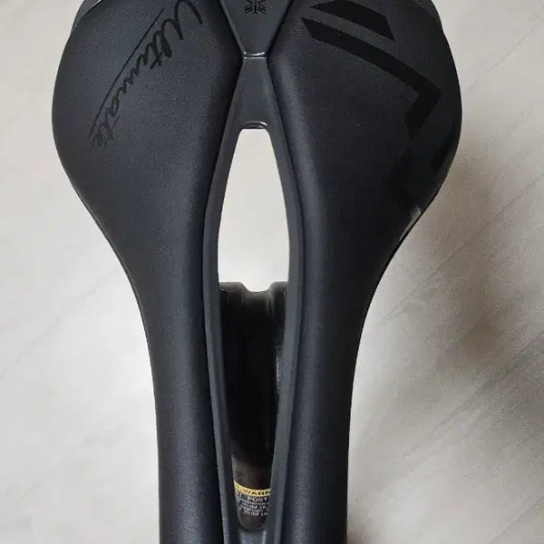 [BUNJANG] RYET Saddle, Specialized Seatpost, Specialized Handlebar Set / 자전거 부품(안장,싯포,핸들셋)