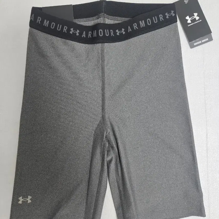 [BUNJANG] Under Armour Functional Shorts Grey / 언더아머 기능성 반바지 그레이