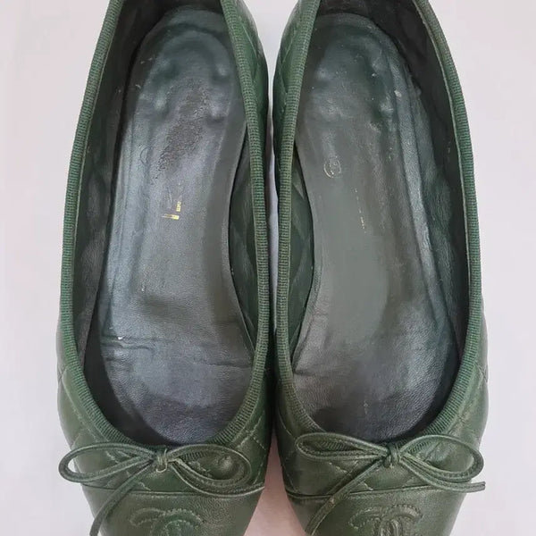 [BUNJANG] Chanel Quilted Lambskin Dark Green Ribbon Flats / (정품)샤넬 퀼팅 램스킨 다크그린 리본 플랫 슈즈