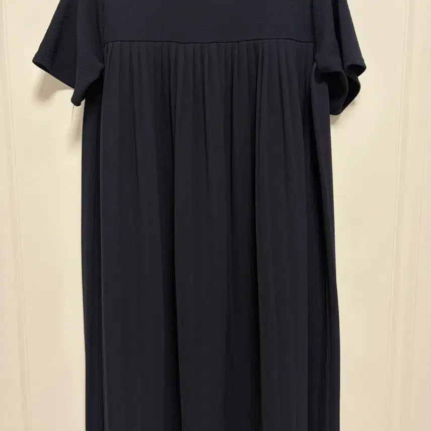 [BUNJANG] Short Sleeve Pleated Dress Navy / 반팔 플리츠 원피스 네이비 새상품
