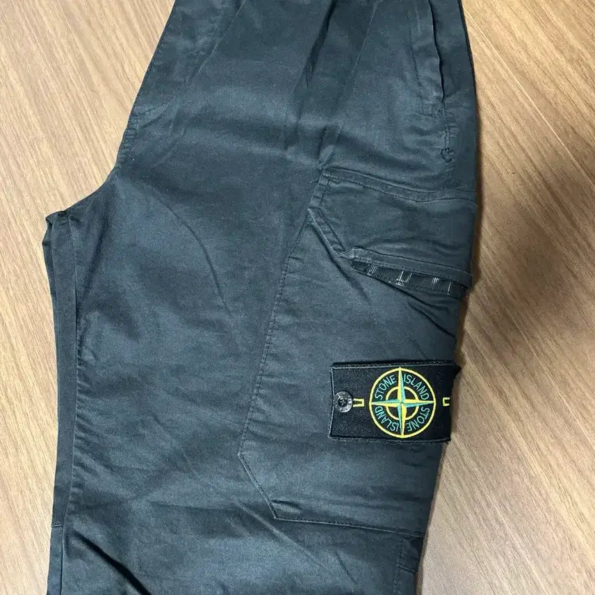 [BUNJANG] Stone Island Cargo Pants Black / 스톤아일랜드 카고 팬츠 블랙