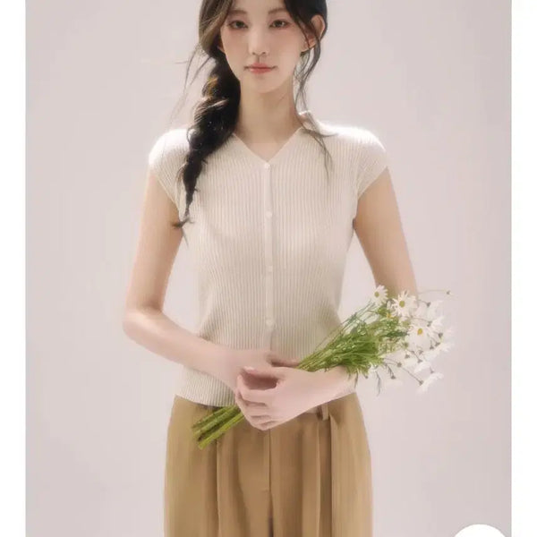 [BUNJANG] JENNIE O Slim Collar Knit Top Ivory / 제니오 슬림 카라 니트탑 아이보리