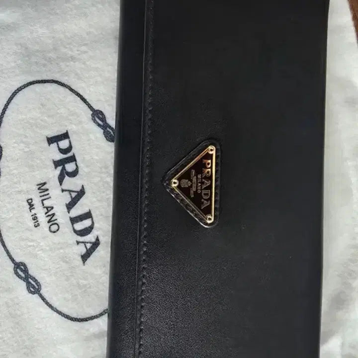 [BUNJANG] Prada Triangle Logo Long Wallet Black / 정품 프라다 삼각로고 장지갑 블랙
